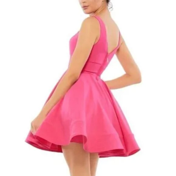 Mac Duggal V NECK FIT & FLARE MINI DRESS Lipstick Pink Sz 2 - Picture 3 of 4
